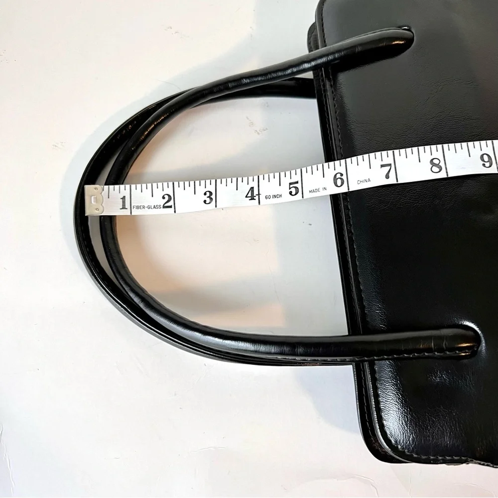 Vintage Black Clasp Closure Shoulder Bag